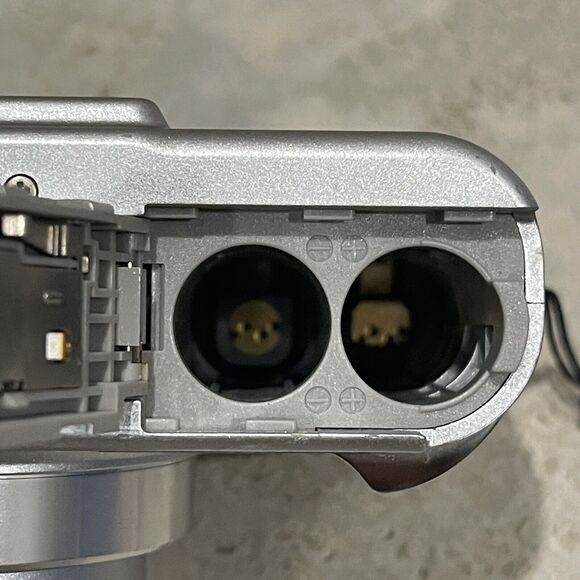 Panasonic Lumix DMC-LZ1 4.0MP Digital Camera Silver Complete in Box - Picture 12 of 12